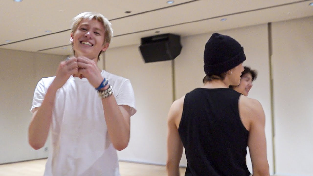 CORTIS Debut Journey: Dance Challenges & Artist Bonds