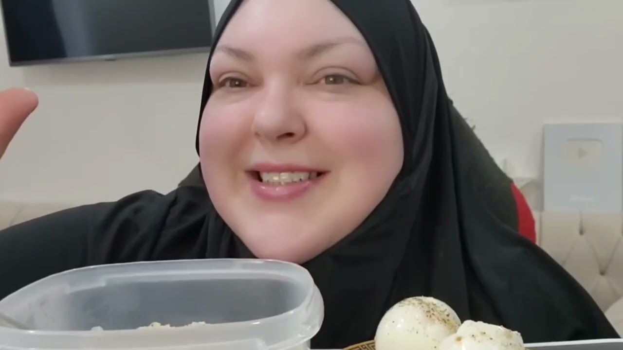 Why Foodie Beauty's Therapy Plan Fails Addiction Recovery