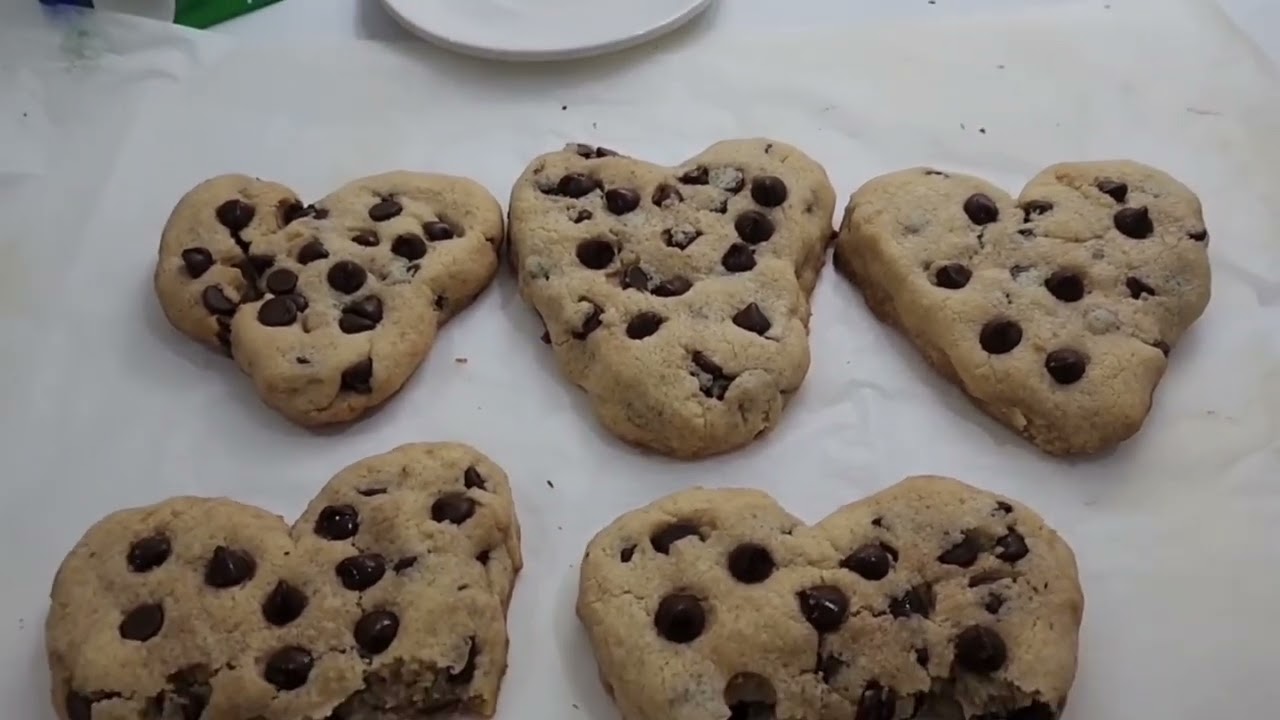Avoid These Cookie Fails: Pro Tips for Perfect Heart-Shaped Cookies