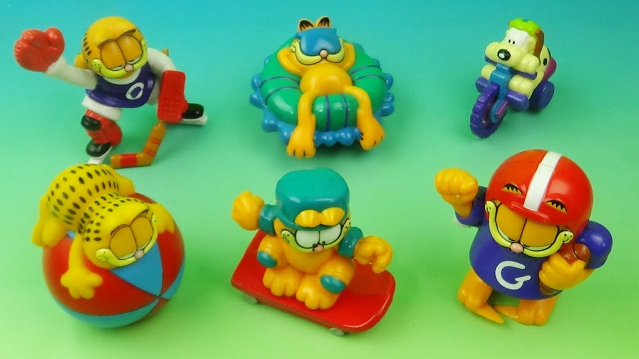 Essential 1999 Dairy Queen Garfield Toys: Collector's Guide