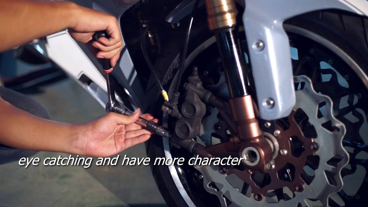Honda CBR250RR Street Mod: Factory Design Secrets