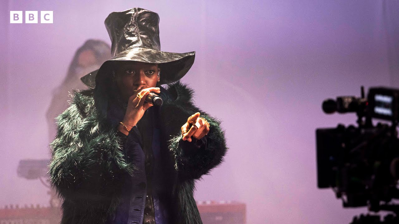 Overcoming Creative Loneliness: Finding Strength in Solitude