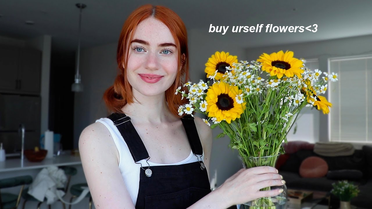 Kitten Rescue & No-Makeup Routine: Finding Joy in Simple Moments