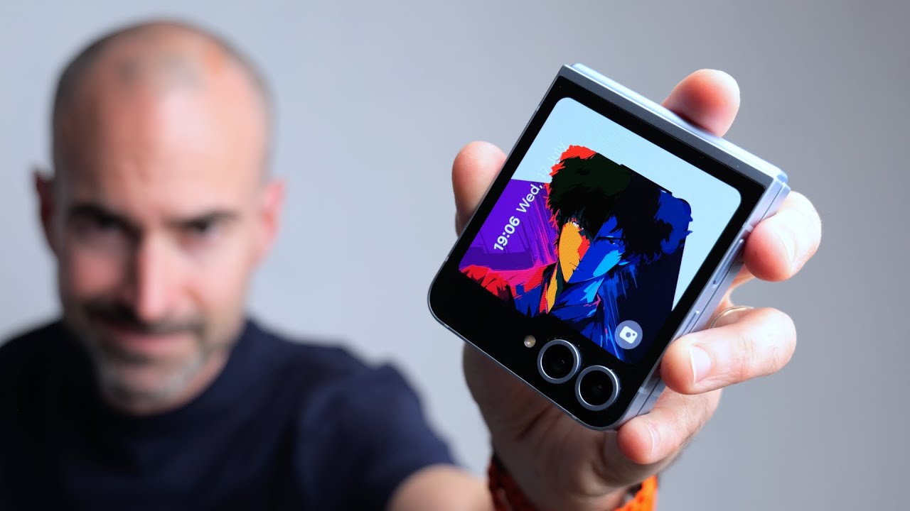 Samsung Galaxy Z Flip 6 Review: Compact Power, Key Compromises