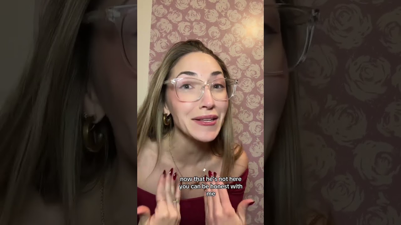 Handling Family Reactions to Your Engagement Gracefully