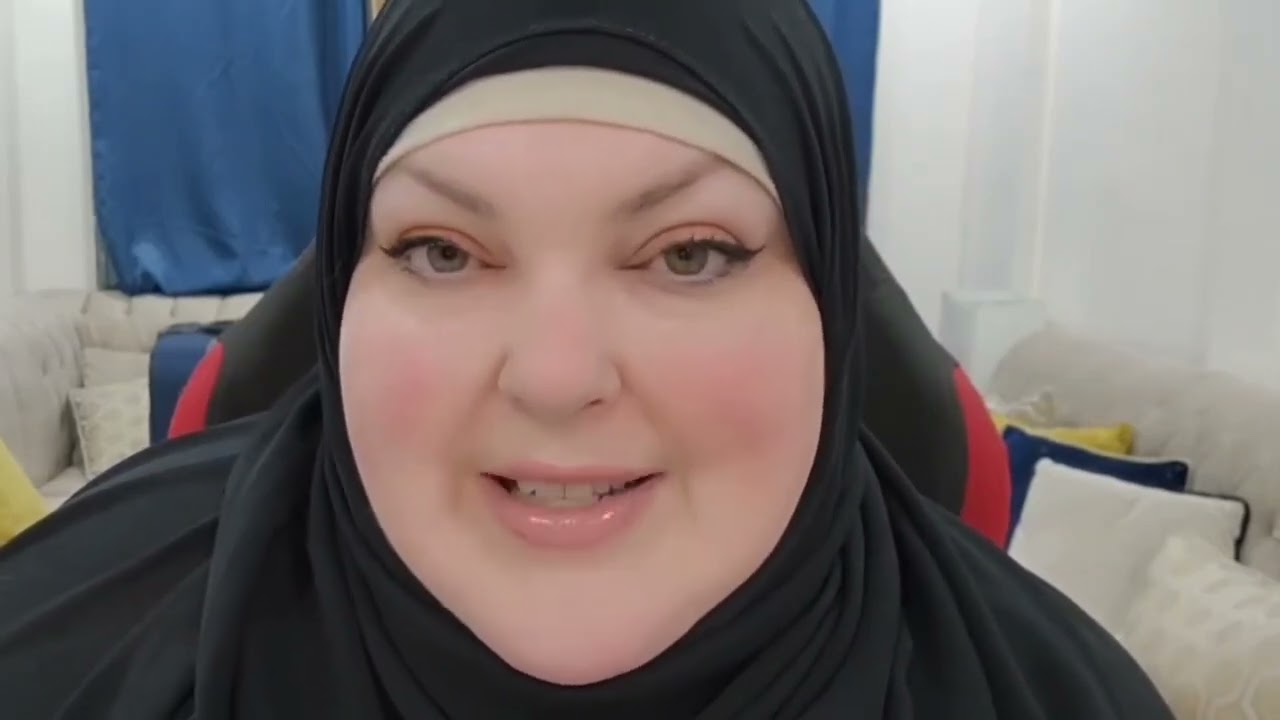 Foodie Beauty's Reinvention: Mukbang Strategy or Identity Crisis?