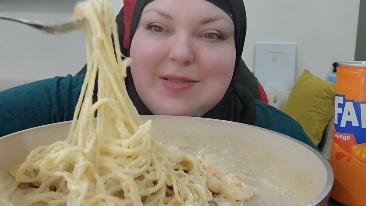 Shantal's 4 AM Alfredo: Feeder Content or Authenticity?