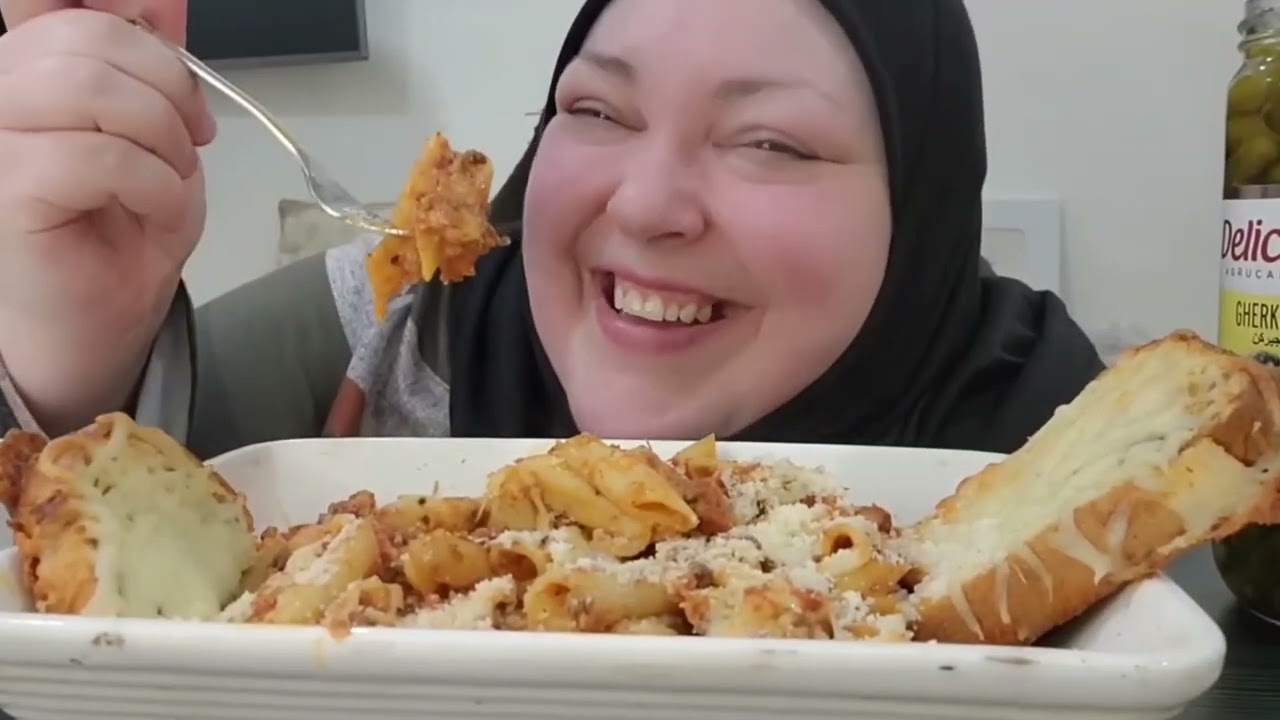 Perfect Penne Pasta with Meat Sauce Recipe & Tips