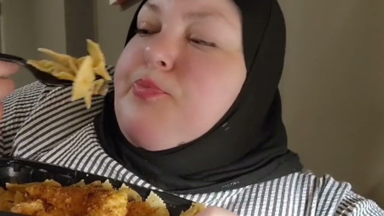 Cheisheecake Factory Haunted Story & Mukbang Psychology Analysis