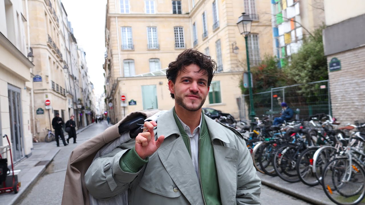 Paris Street Style: Fashion Week Outfit Insights