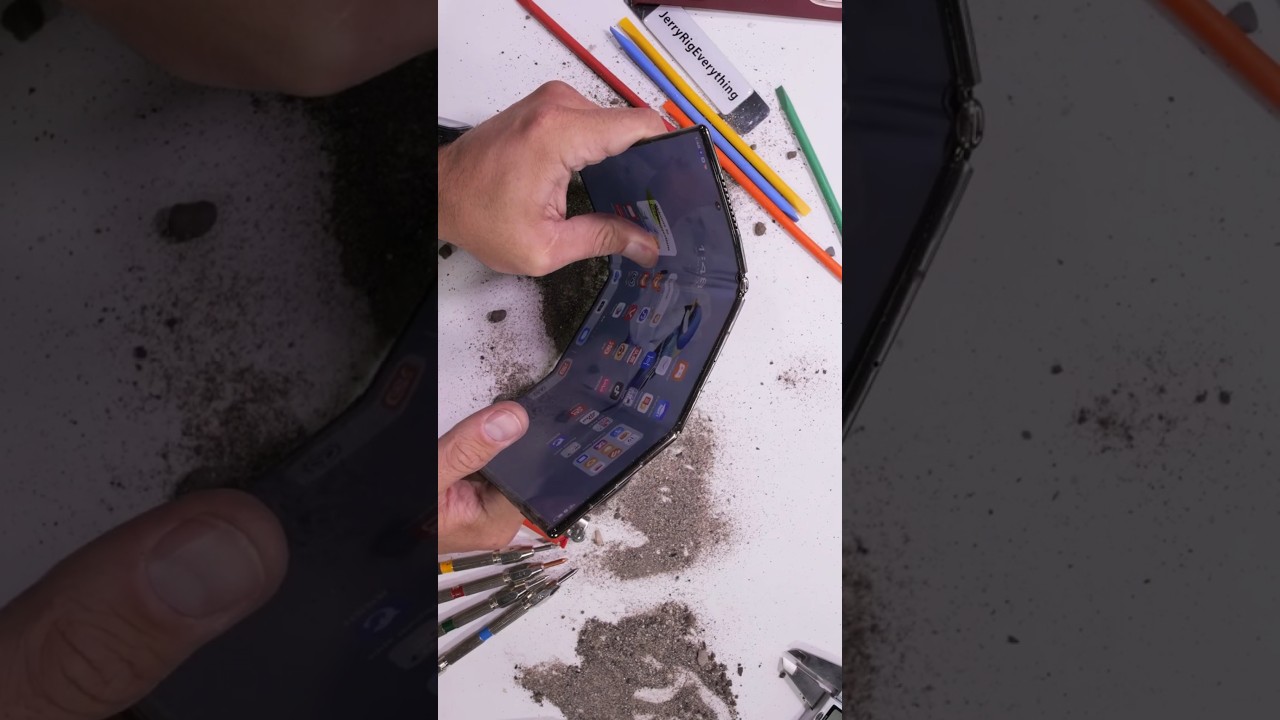 Huawei Mate XT Ultimate Durability: Sand & Bending Risks Revealed