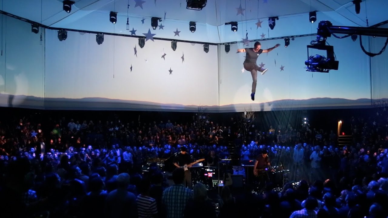 Behind the Scenes of Ghost Stories: Cinematic Music Video Production Secrets