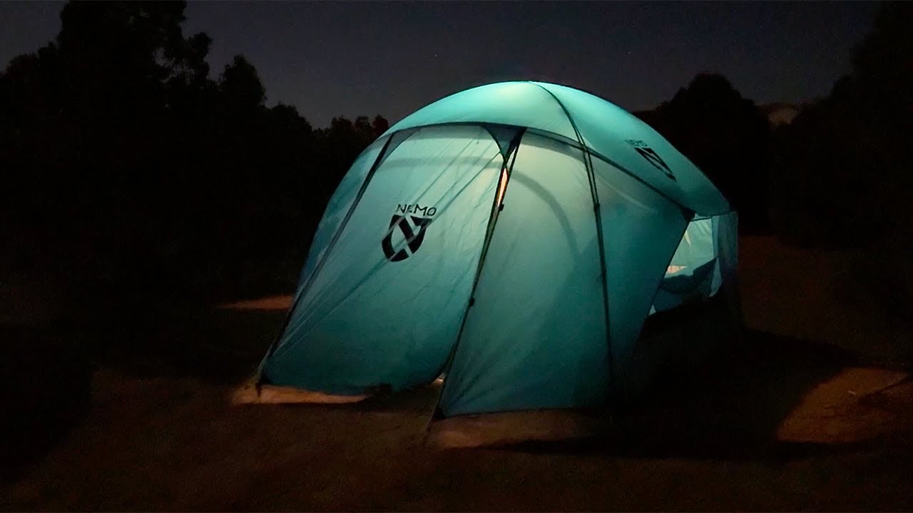 8 Practical Uses for Portable Power Stations While Camping