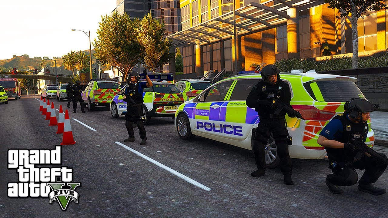 GTA 5 LSPDFR UK Armed Police Patrol: Ultimate Mod Showcase