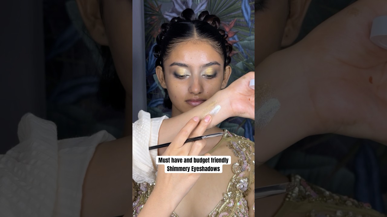 Show Parcel Glitters: Luxury Look, Affordable Price