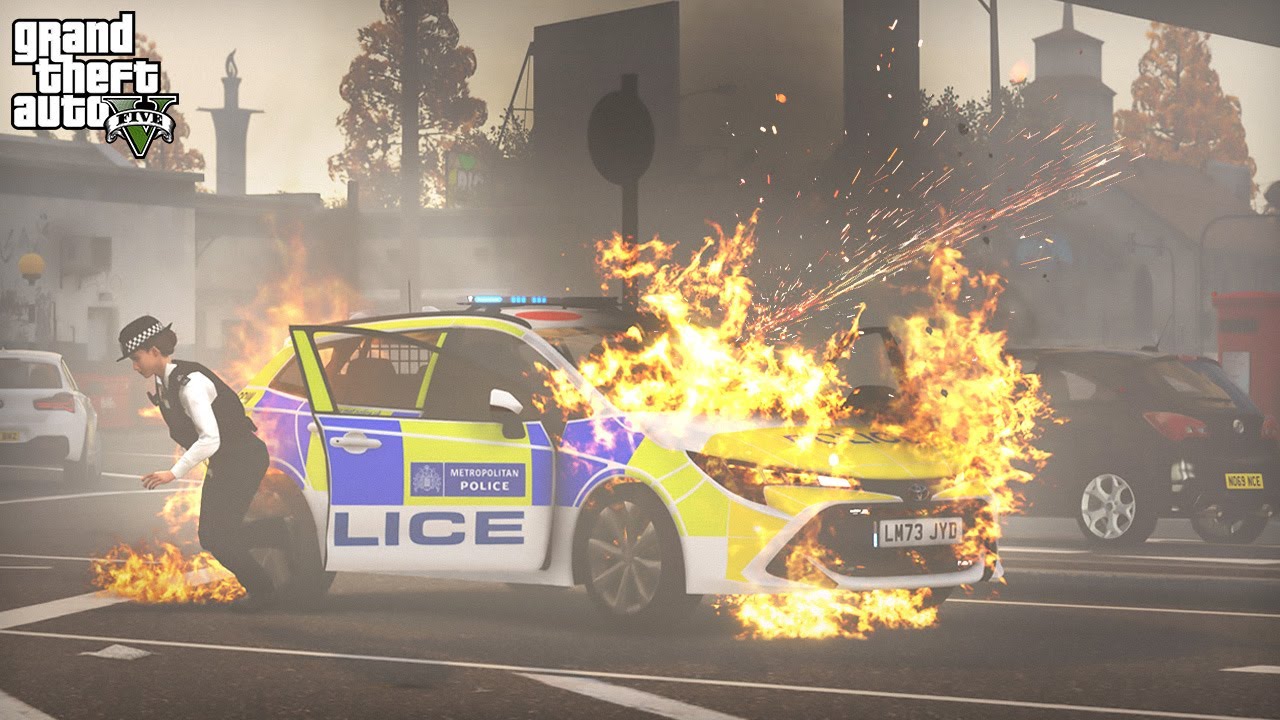 Realistic Police Patrol Tactics: High-Risk Response Simulation