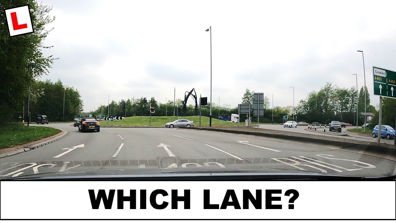Avoid Roundabout Lane Drifts: Correct Lane Discipline Guide
