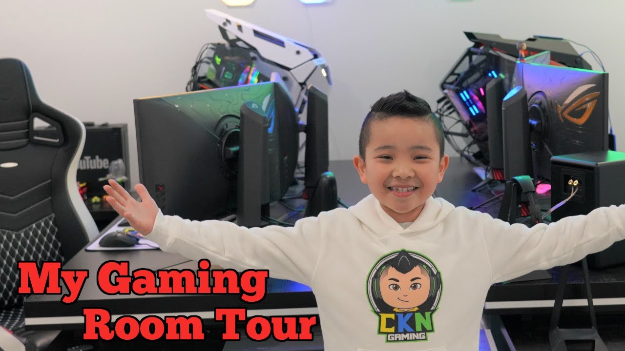 Ultimate YouTuber Gaming Room Tour: Tech Setup & Organization Tips