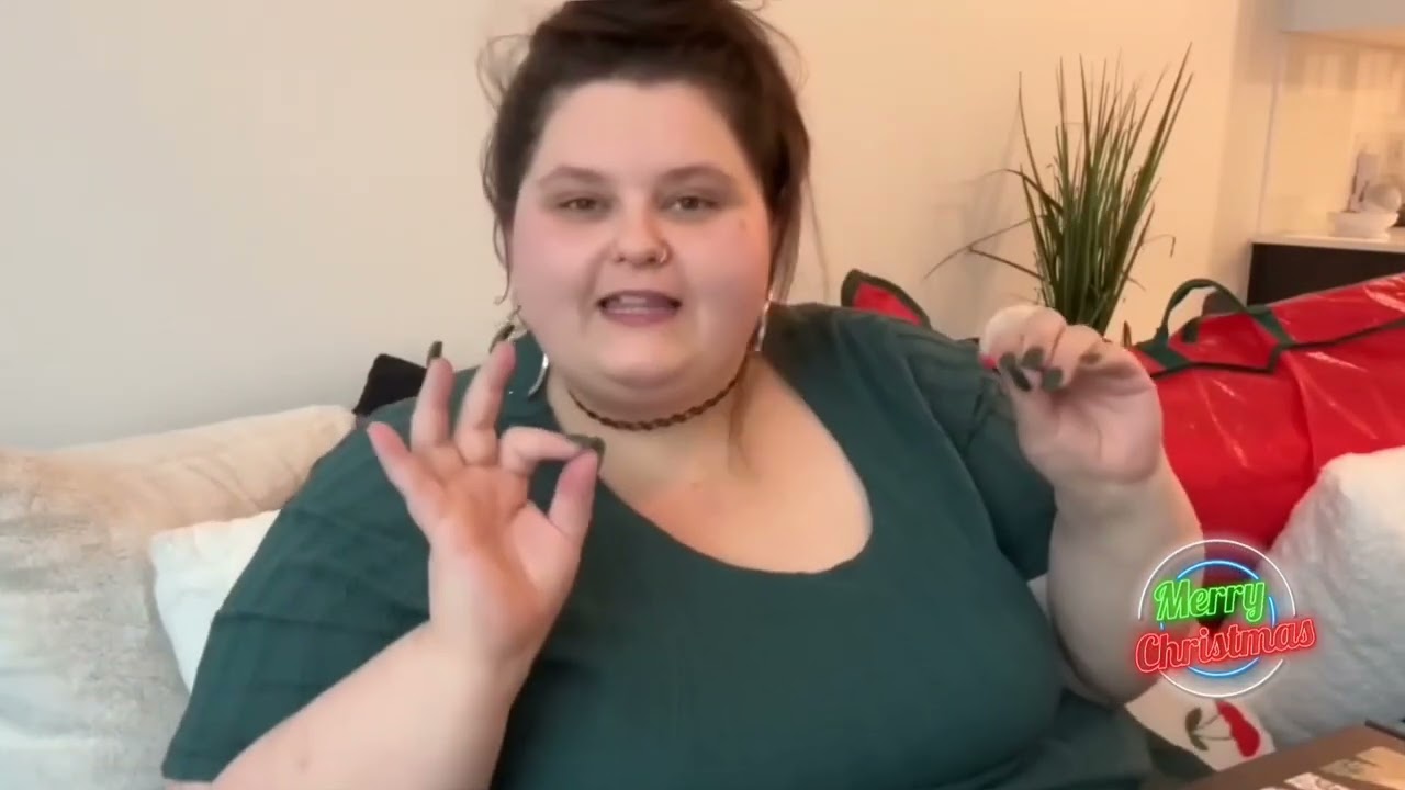 Amberlynn Reid Vlogmas Truths: Diet Myths & Gift Fails Exposed