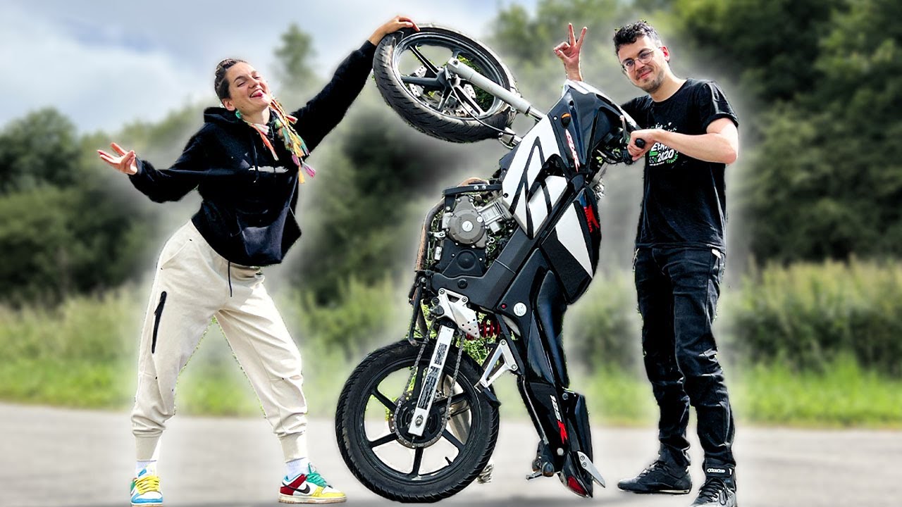 Beginner Motorcycle Stunt Training Guide: Wheelie Mastery