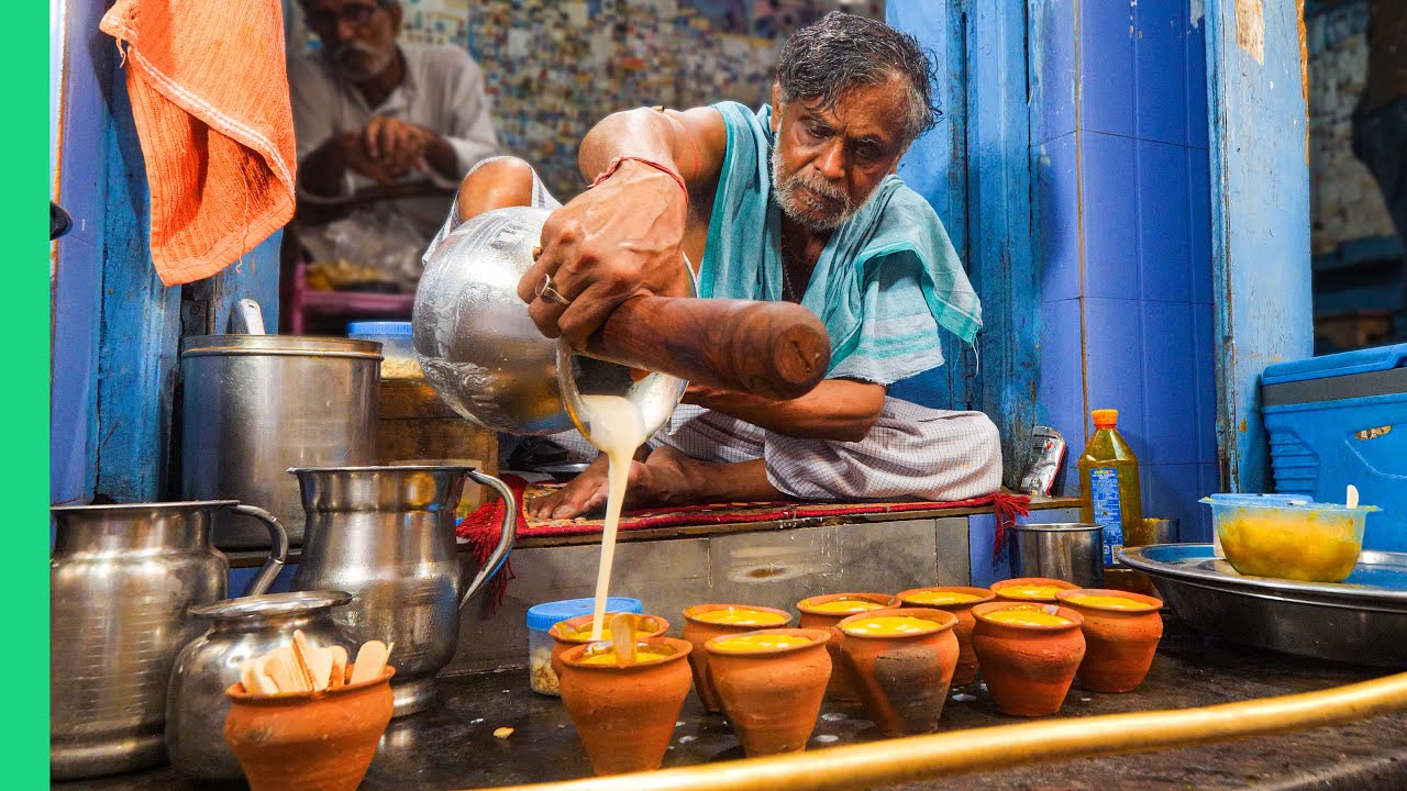 Varanasi Street Food Guide: Spiritual City's Unique Vegetarian Eats