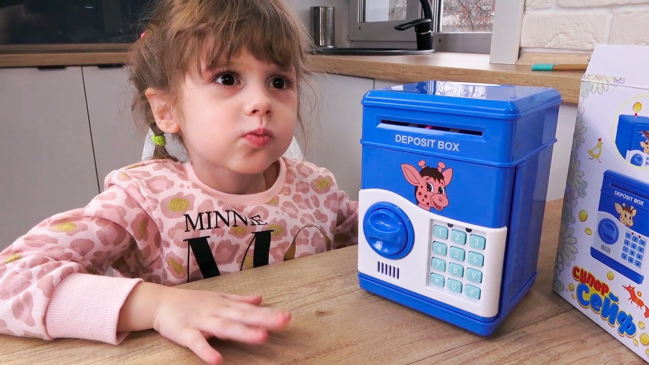 Piggy Bank Power: Teaching Kids Money Smarts Through Playful Shopping