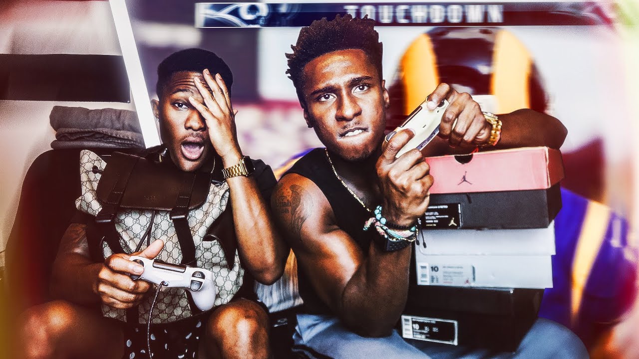 Daily Vlogging Strategy: Build Authority and Gain Subscribers Fast