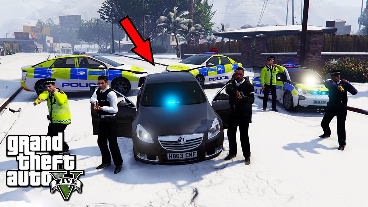 GTA 5 LSPDFR Snow Patrol: Robbery Response & Holiday Heist Tactics