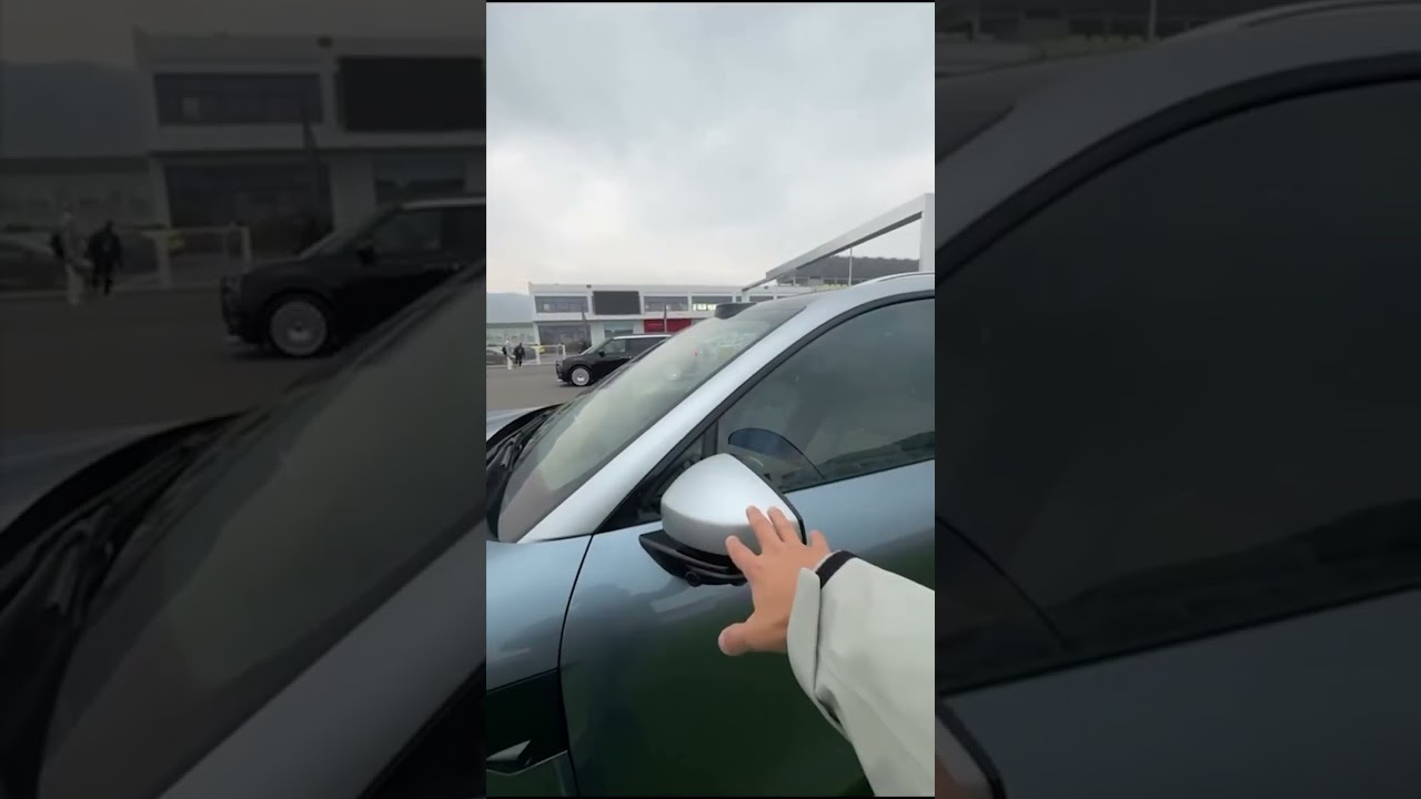 7 Standout Tech Features in Modern Luxury EVs Explained