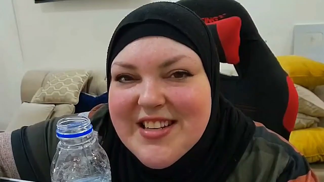 Religious Authenticity Online: When Actions Contradict Faith