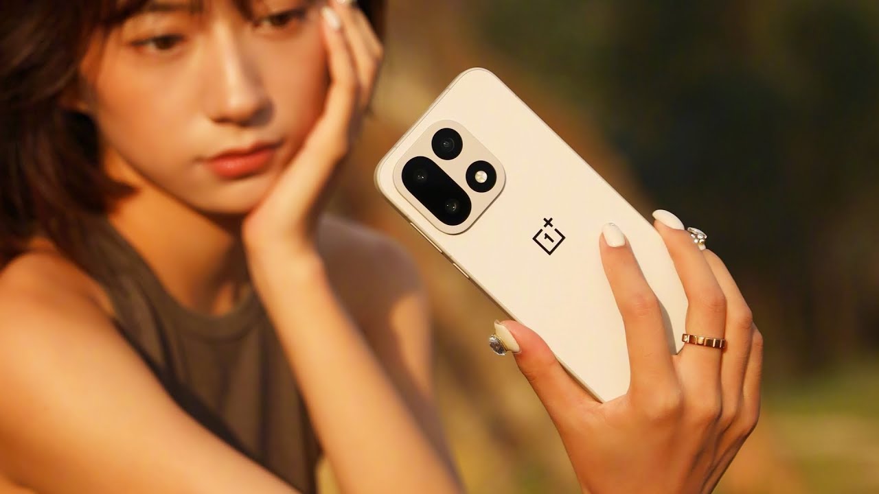 OnePlus 15 Leaked Specs Analysis: Upgrades, Downgrades & Release Insights