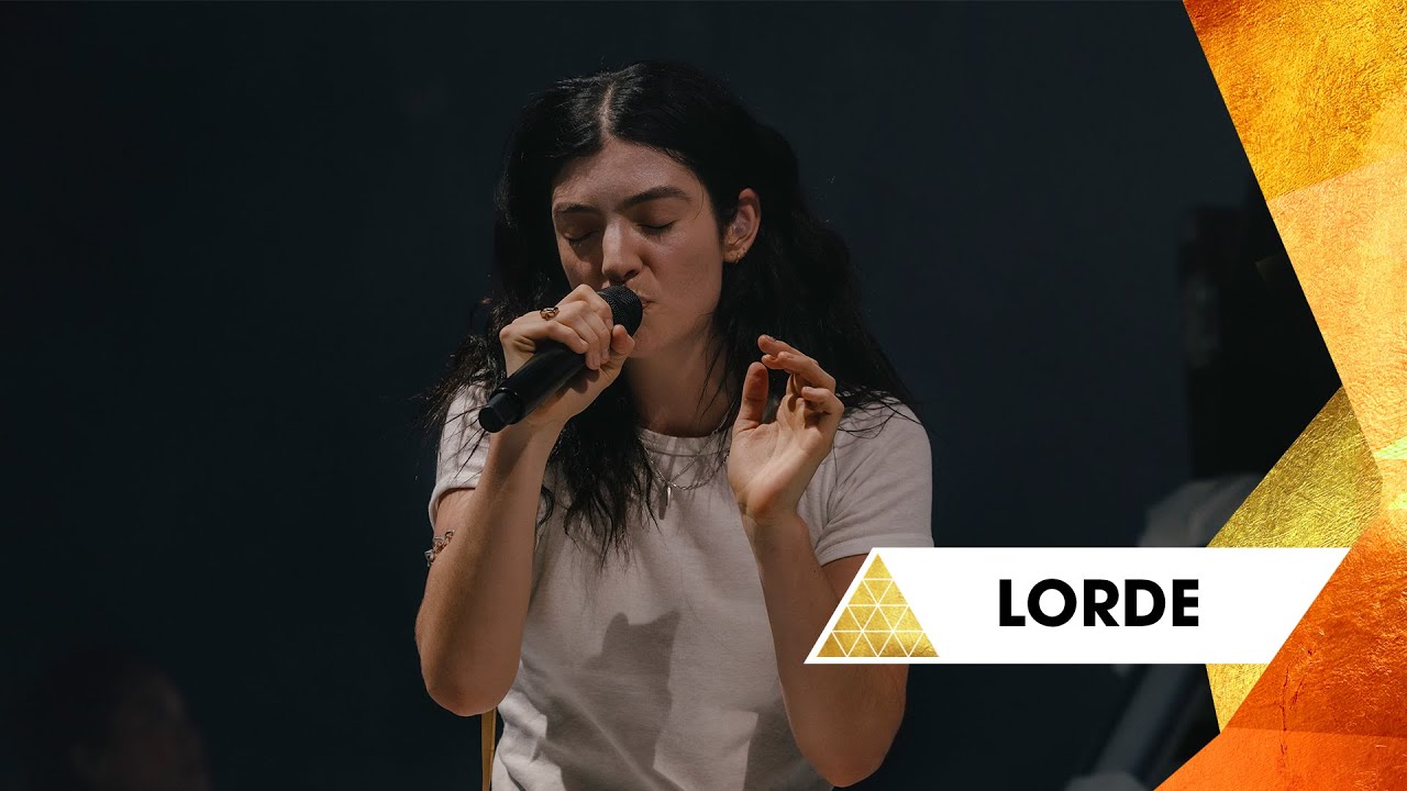 Halsey's "I'm Not Afraid" Lyrics Meaning & Emotional Analysis