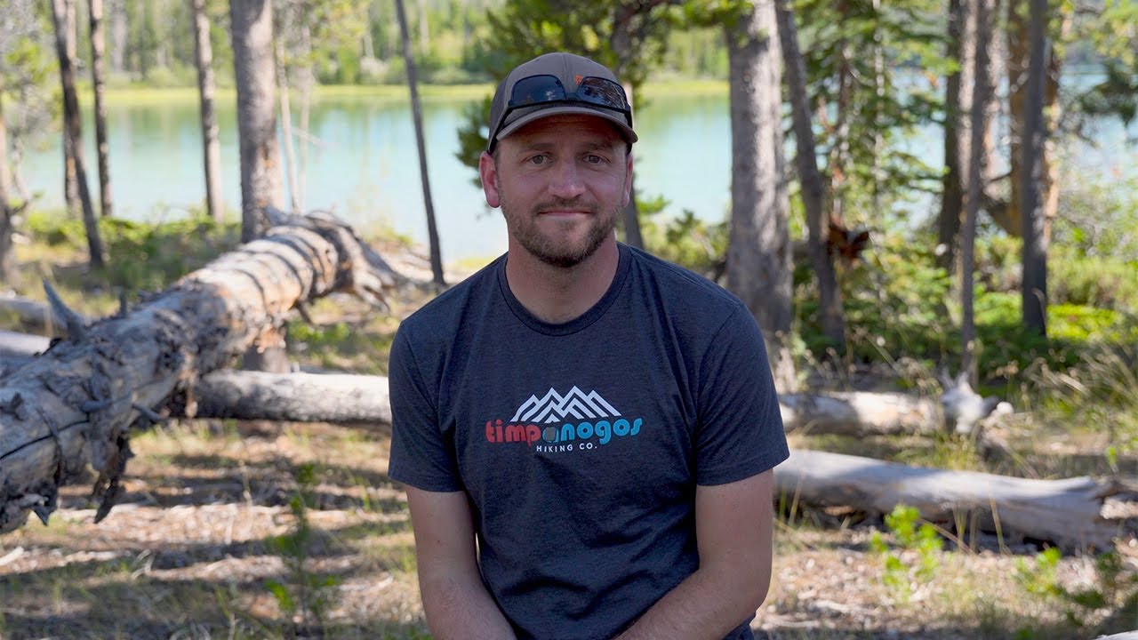 Going Full-Time on YouTube: 10-Year Creator's Sustainable Approach