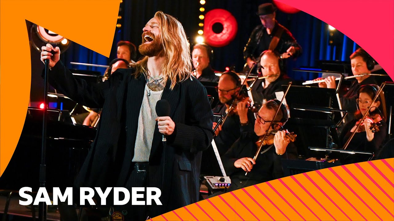 Unpacking "Christmas to Me" Lyrics & Meaning