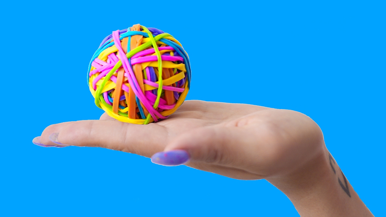 7 Genius Rubber Band Hacks That Solve Everyday Problems