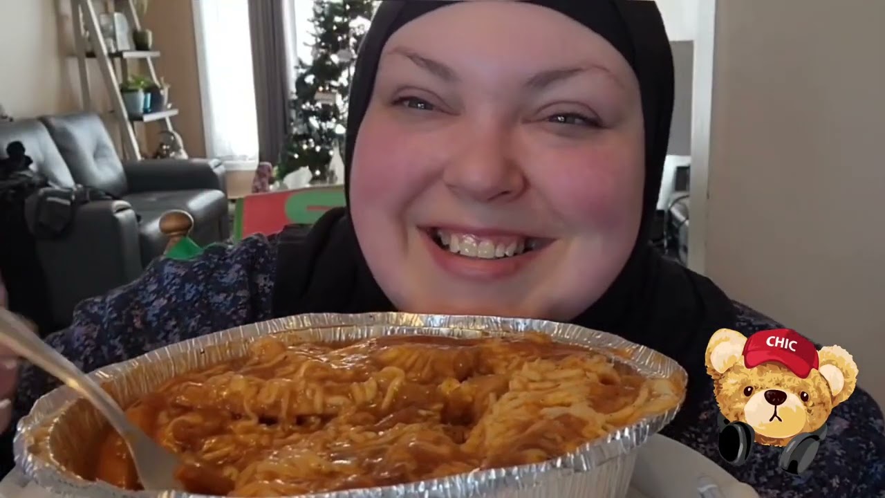 Legendary Canadian Poutine Review & Airplane Etiquette Guide