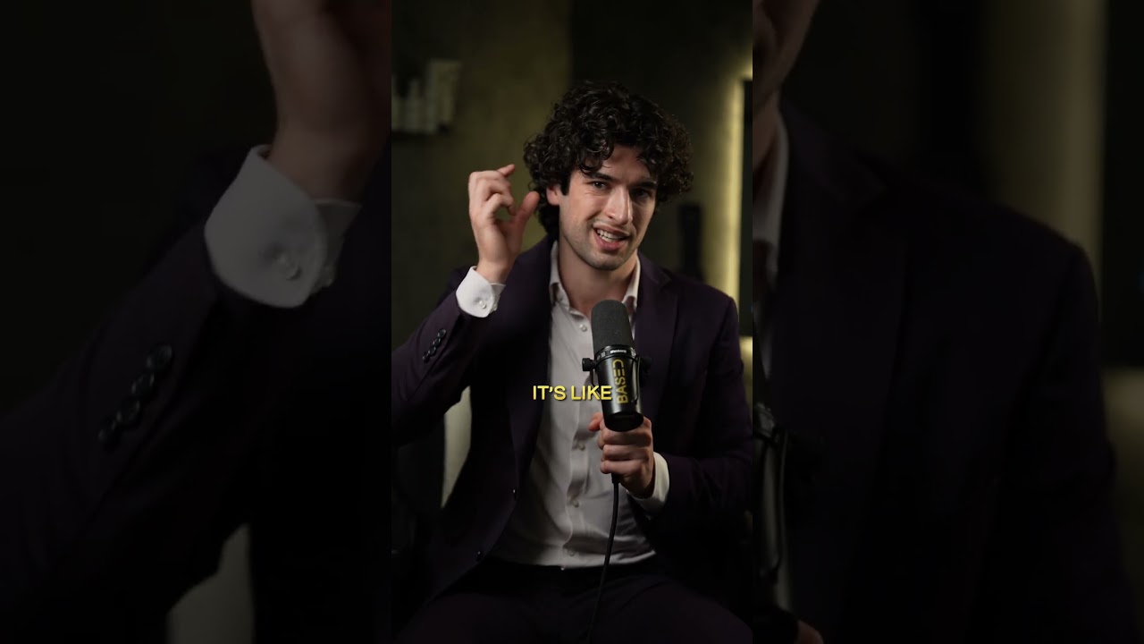 3 Best Hairstyles for Straight Flat Hair (Stylist Approved)