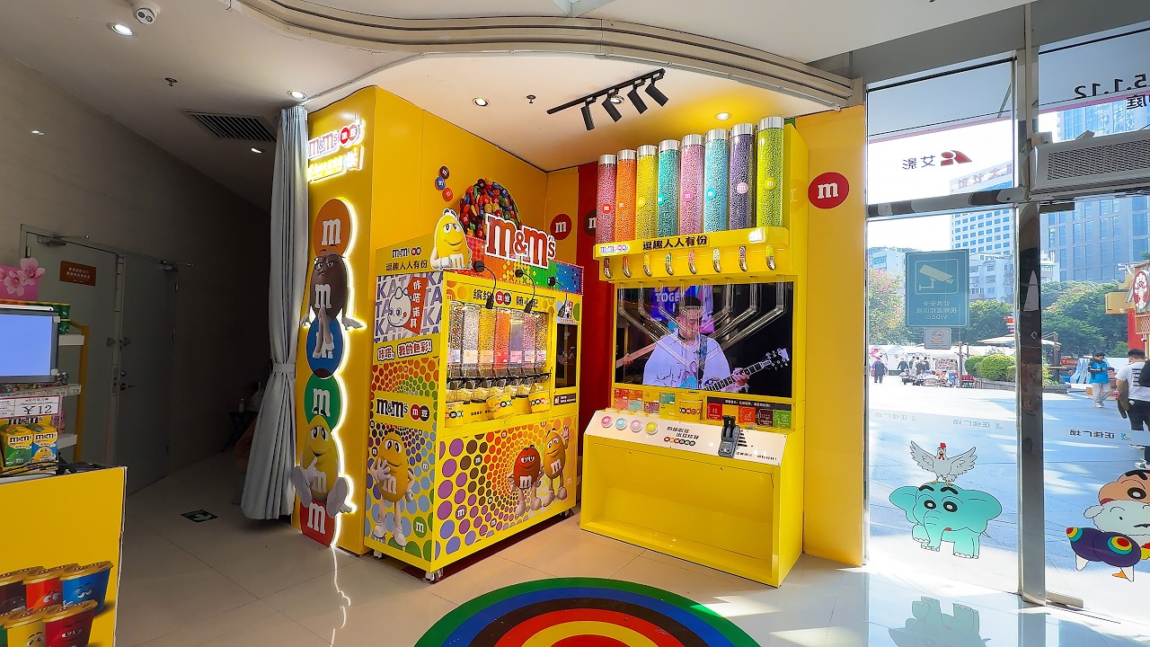 M&M's Vending Machines in China: Costs, Tips & Review