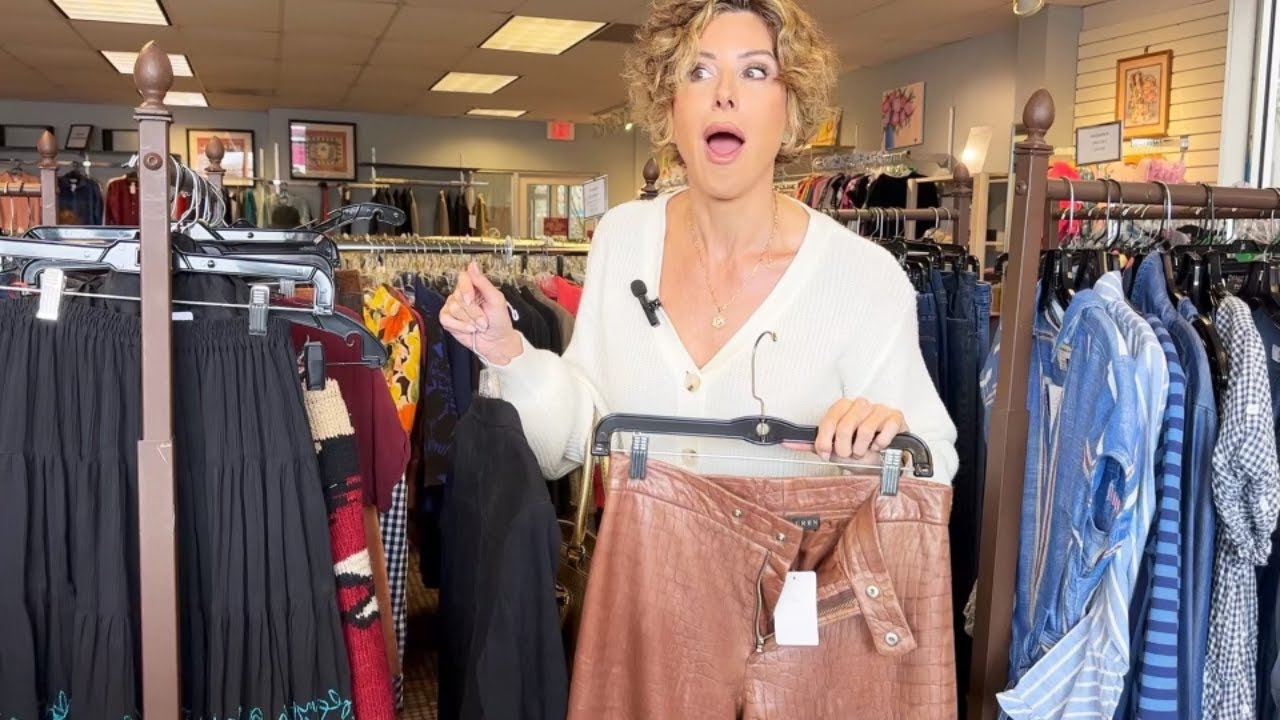 Build a Capsule Wardrobe Thrift Shopping Guide | Save 70%