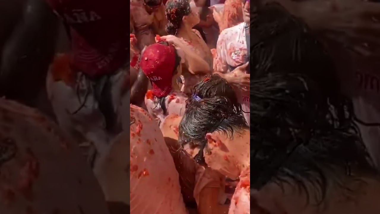 La Tomatina Guide: How to Join the Epic Tomato Fight