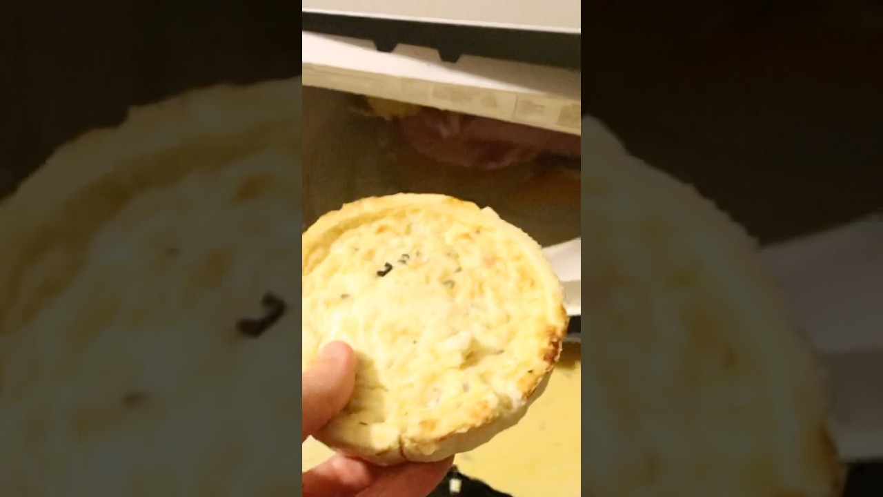 Easy Homemade Quiche Recipe with Bacon & Cheese