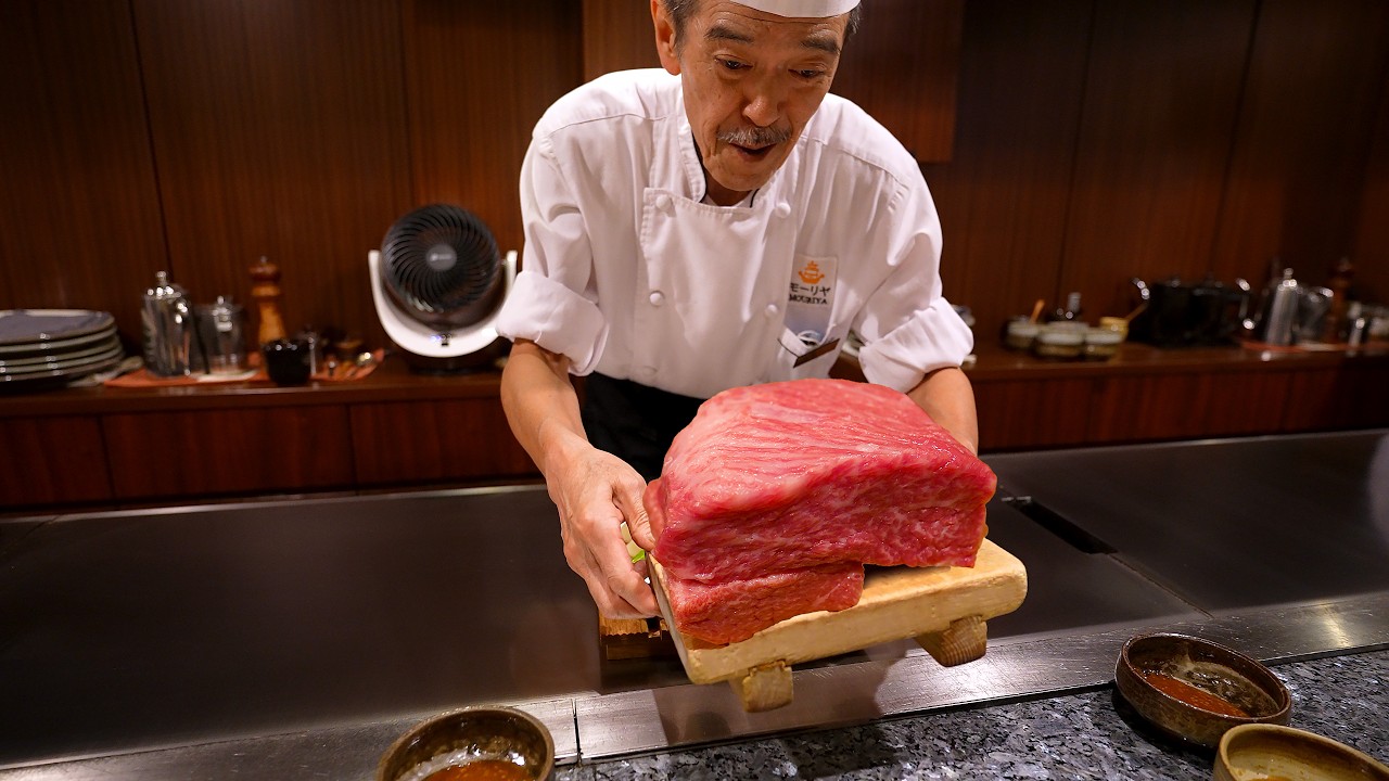 Kobe Beef Teppanyaki Guide: Authentic & Affordable Experience