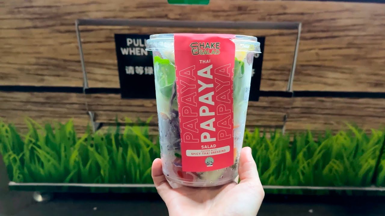 Healthy Vending Machine Review: DIY Salads & Meal Experience