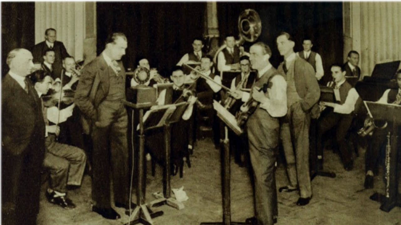 Acoustic to Electric Recording: How 1925 Tech Revolutionized Music