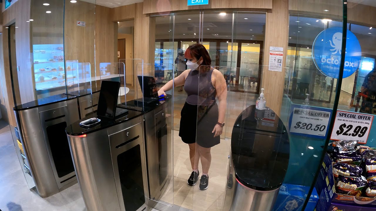 Singapore Smart Store Experience: Palm Entry & Unique Finds