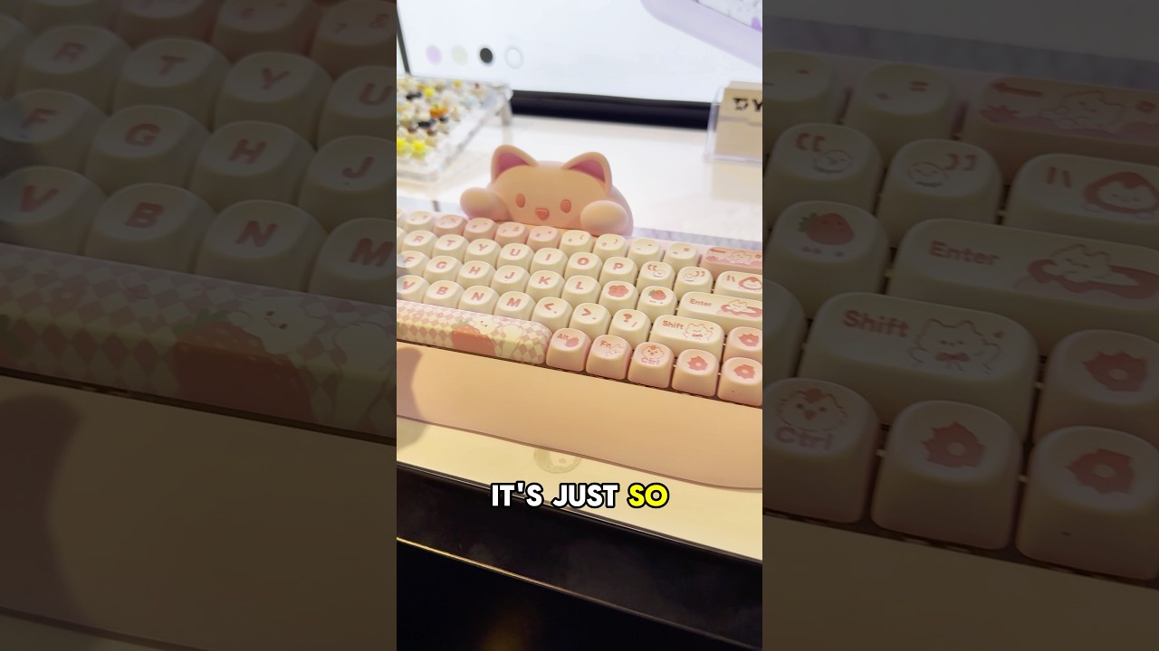 Coolest CES Keyboards: Cat-Shaped & Under $100