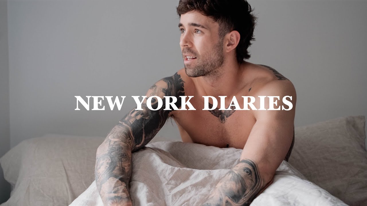 DIY T-Shirt Cutting Guide: NYC Vlogging Style Tips