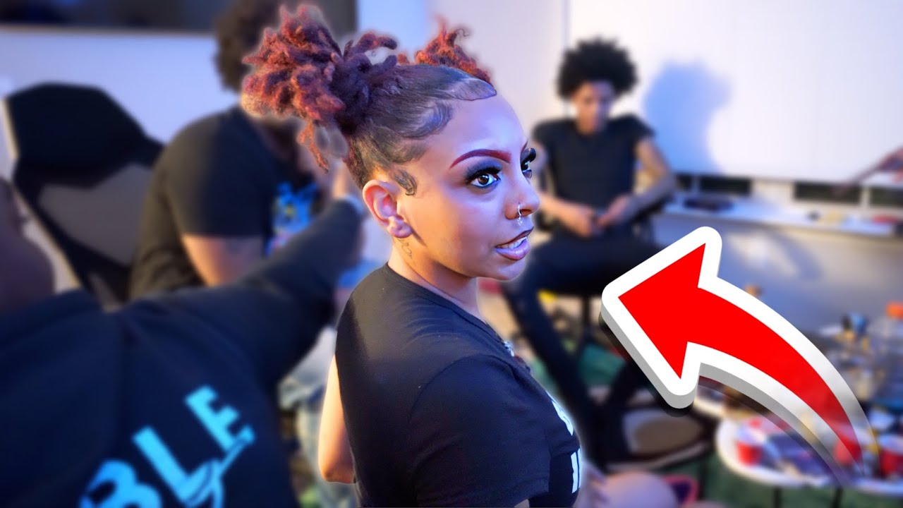 7 Game Night Etiquette Tips for Confidence & Authenticity