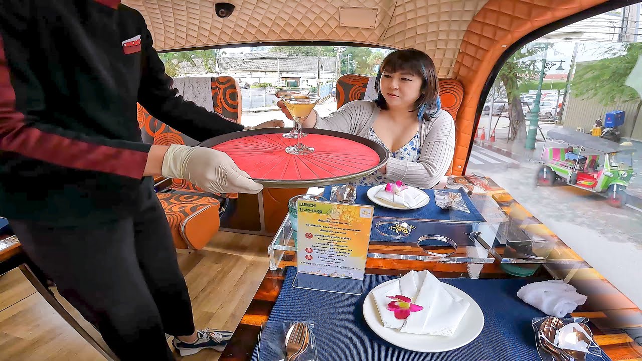 Bangkok Bus Dining Experience: Gourmet Tour & Michelin Eats