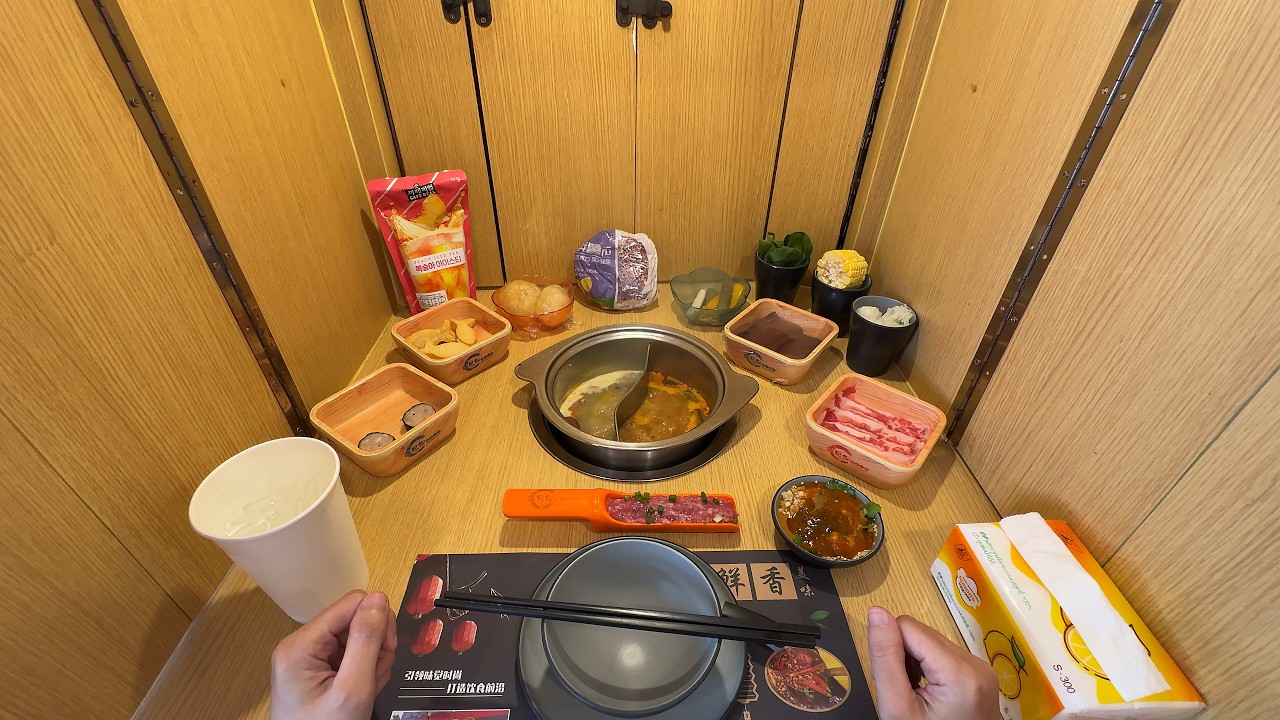 Solo Hotpot Dining in Bangkok: Ultimate Private Pod Experience